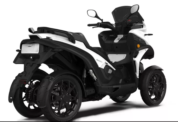 eQooder - a four-wheel electric motorcycle