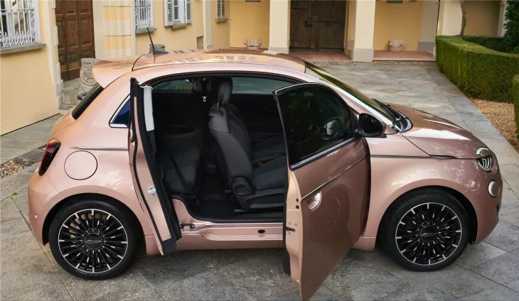 Fiat 500 all-electric car