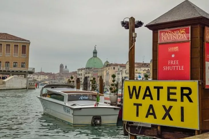 Taxi in Venetian style